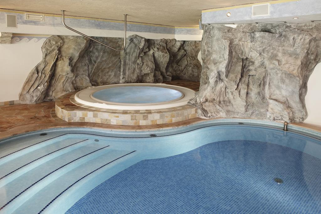 Landhotel Tharerwirt Olang Exteriör bild
