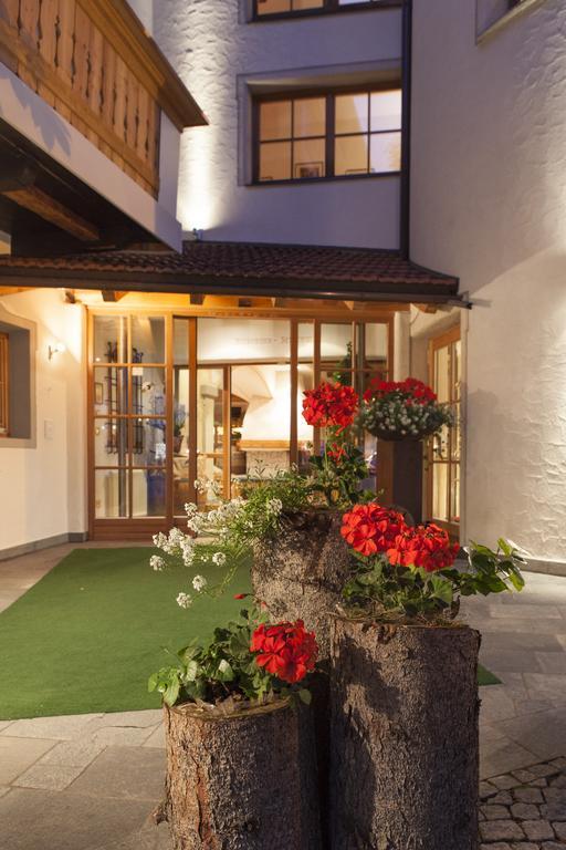 Landhotel Tharerwirt Olang Exteriör bild