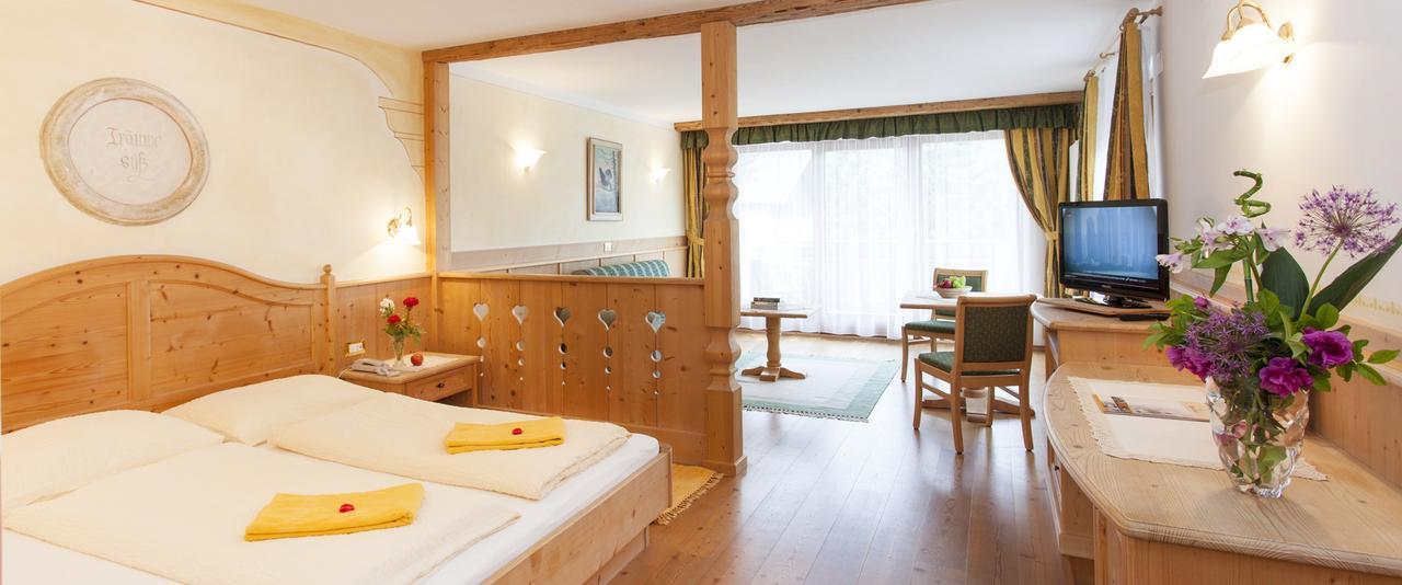 Landhotel Tharerwirt Olang Exteriör bild